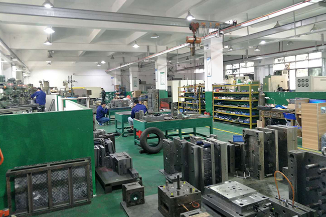 塑膠模具制造